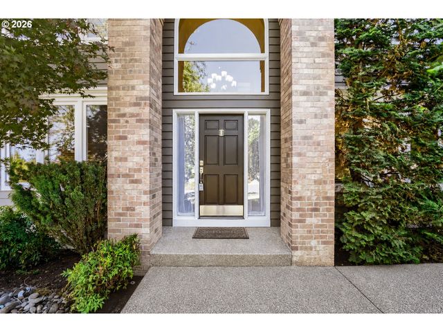 17622 BROOKHURST Dr, Lake Oswego, OR 97034