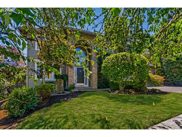 17622 BROOKHURST Dr, Lake Oswego, OR 97034