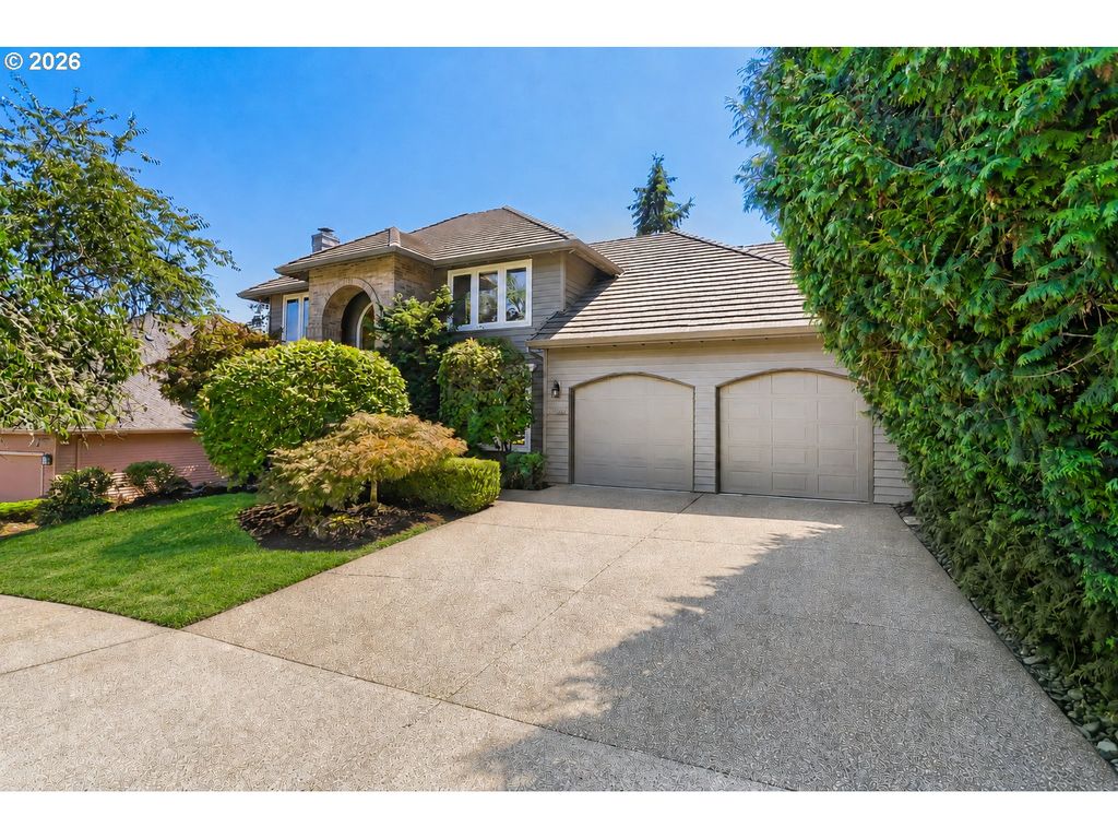 17622 BROOKHURST Dr, Lake Oswego, OR 97034