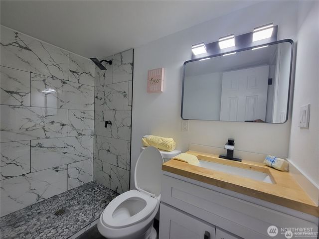 13721 409th Avenue SE, North Bend, WA 98045