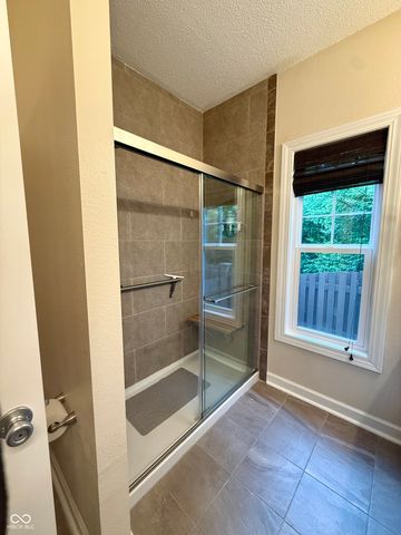 10002 New Dawn Place, Avon, IN 46123