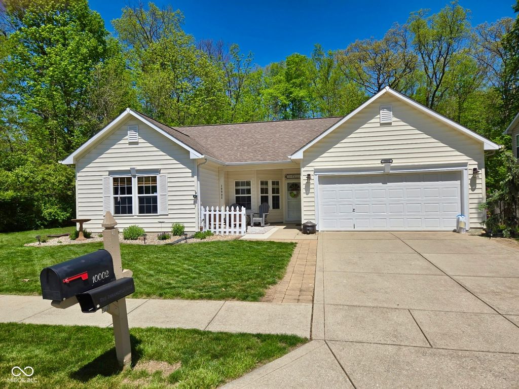 10002 New Dawn Place, Avon, IN 46123