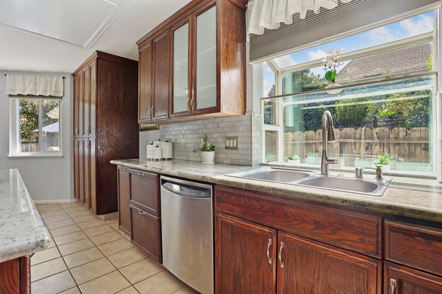 2210 W River Dr, Stockton, CA 95204