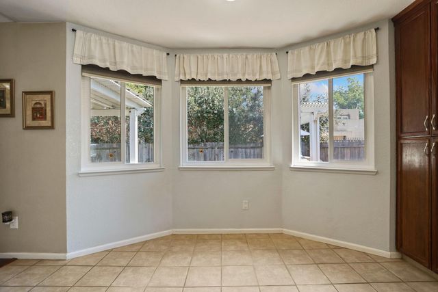 2210 W River Dr, Stockton, CA 95204