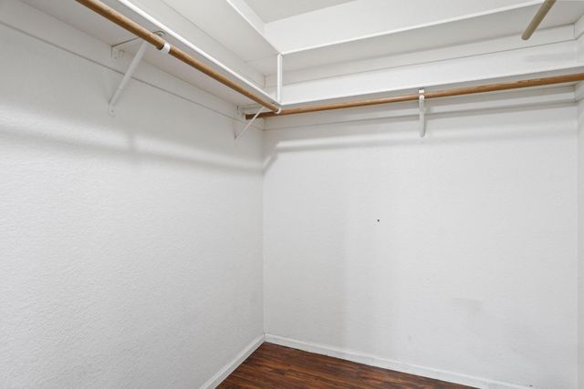 2210 W River Dr, Stockton, CA 95204