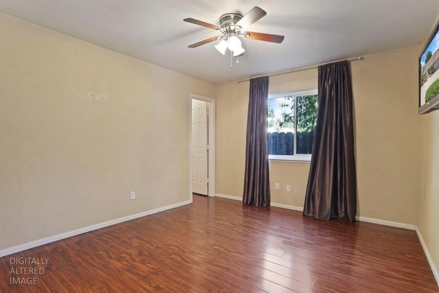 2210 W River Dr, Stockton, CA 95204