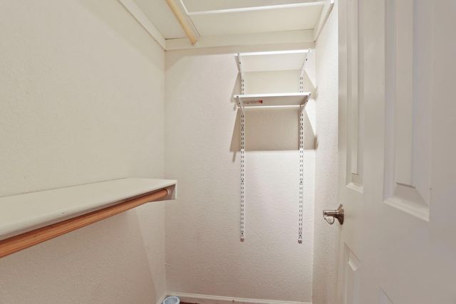 2210 W River Dr, Stockton, CA 95204