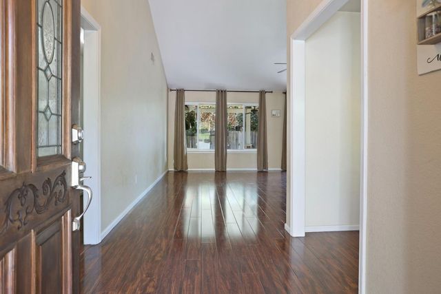 2210 W River Dr, Stockton, CA 95204