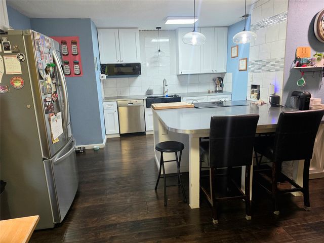417 Cedarwood Street, Azle, TX 76020