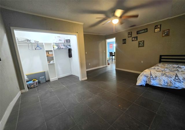 417 Cedarwood Street, Azle, TX 76020