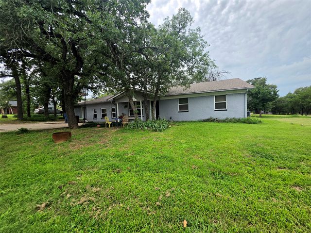 417 Cedarwood Street, Azle, TX 76020