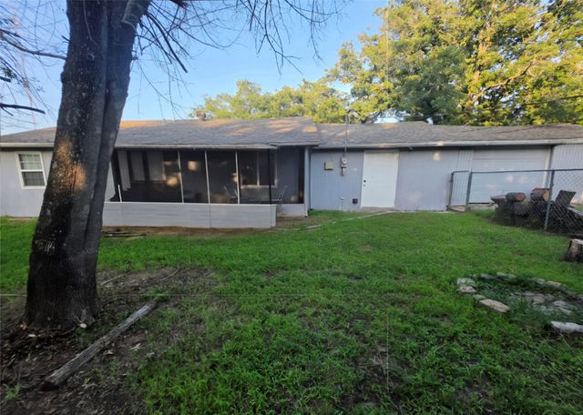 417 Cedarwood Street, Azle, TX 76020
