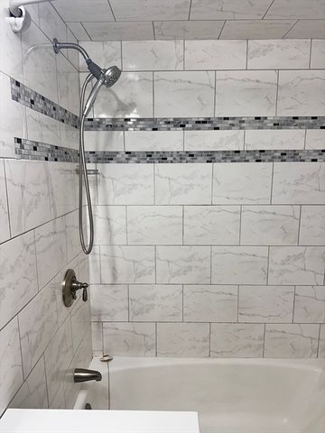 300 Lynn Shore Drive 908, Lynn, MA 01902