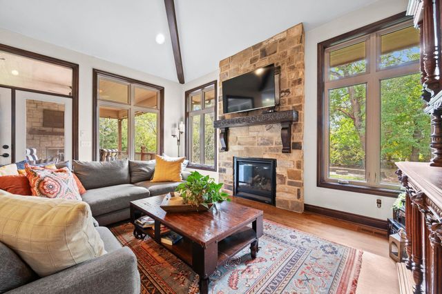 8219 W Meadow Park, Wichita, KS 67205