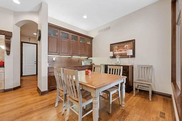 8219 W Meadow Park, Wichita, KS 67205