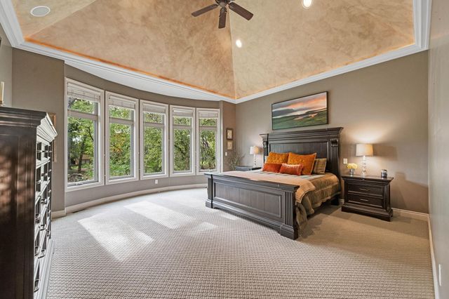 8219 W Meadow Park, Wichita, KS 67205