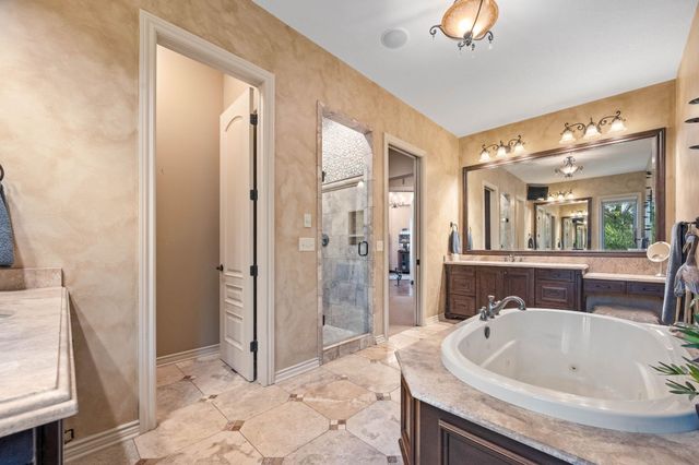 8219 W Meadow Park, Wichita, KS 67205