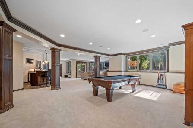 8219 W Meadow Park, Wichita, KS 67205