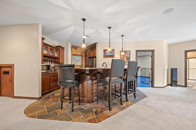 8219 W Meadow Park, Wichita, KS 67205