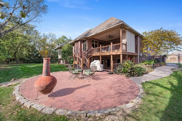 8219 W Meadow Park, Wichita, KS 67205