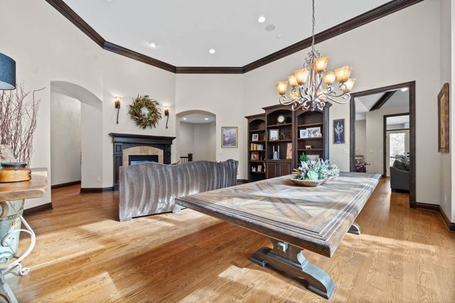 8219 W Meadow Park, Wichita, KS 67205