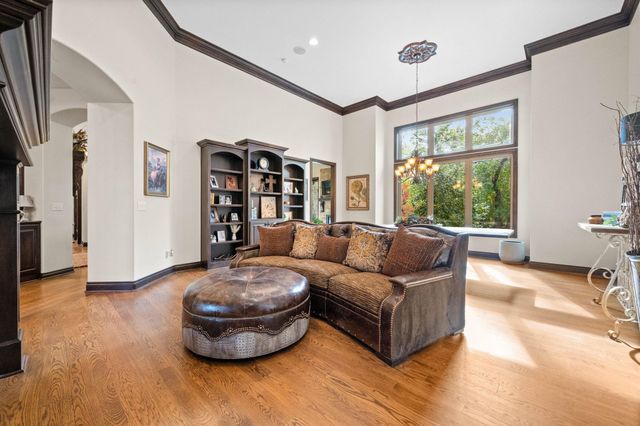 8219 W Meadow Park, Wichita, KS 67205