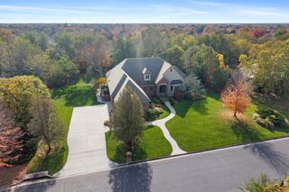 8219 W Meadow Park, Wichita, KS 67205