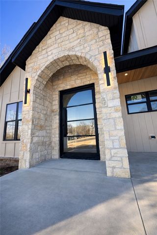 8913 Anew Road, Rogers, AR 72756