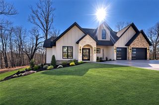 8913 Anew Road, Rogers, AR 72756