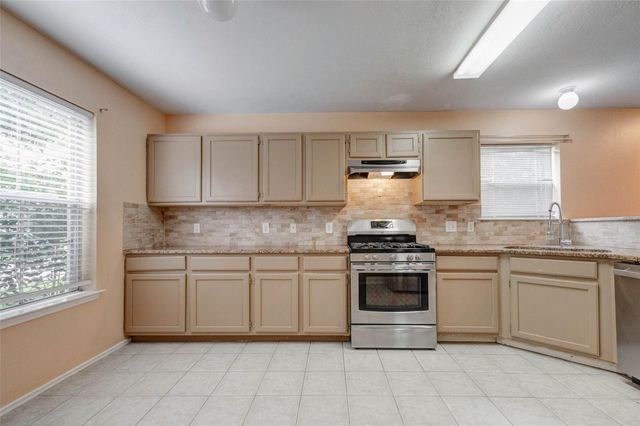 11956 Braes Park Drive, Houston, TX 77071