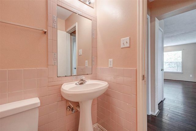 11956 Braes Park Drive, Houston, TX 77071