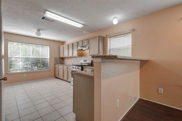 11956 Braes Park Drive, Houston, TX 77071