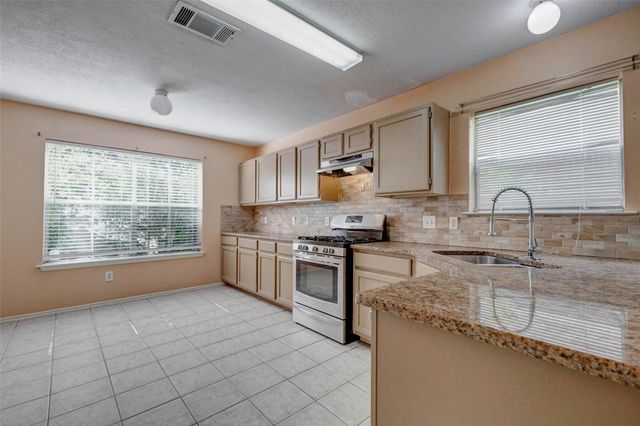 11956 Braes Park Drive, Houston, TX 77071
