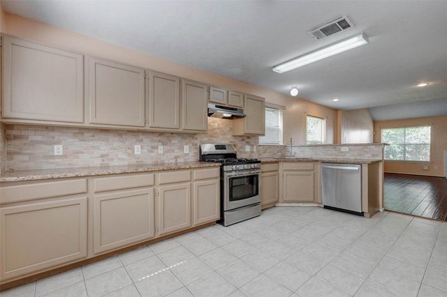 11956 Braes Park Drive, Houston, TX 77071
