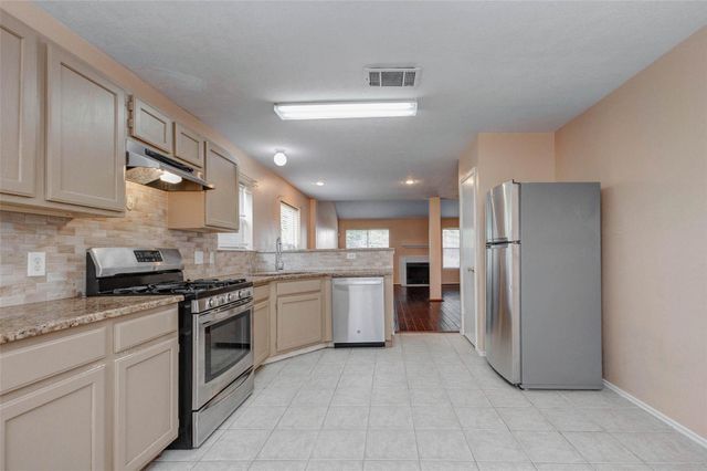 11956 Braes Park Drive, Houston, TX 77071