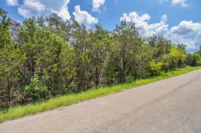 3619 Flint Rock Circle, Granbury, TX 76048