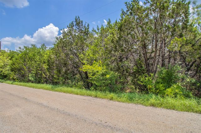 3619 Flint Rock Circle, Granbury, TX 76048