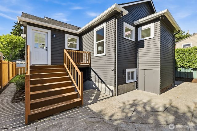 515 N 122nd Street, Seattle, WA 98133