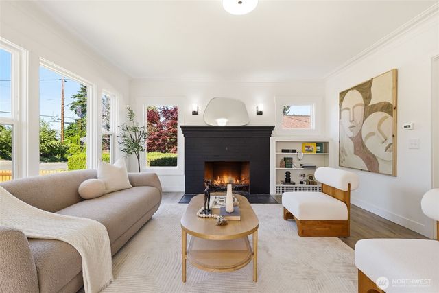 515 N 122nd Street, Seattle, WA 98133