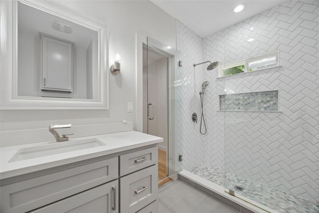 710 N Madison Avenue, Dallas, TX 75208