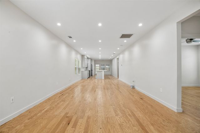 710 N Madison Avenue, Dallas, TX 75208