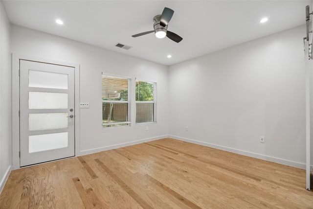 710 N Madison Avenue, Dallas, TX 75208