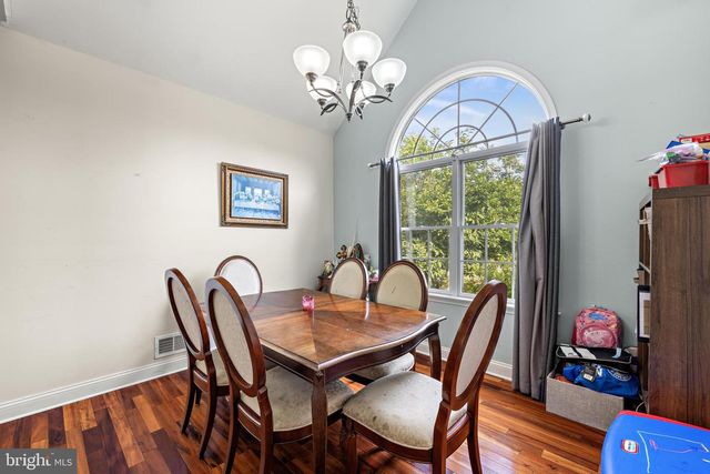 1016 BEACH LN, Manahawkin, NJ 08050