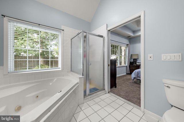 1016 BEACH LN, Manahawkin, NJ 08050