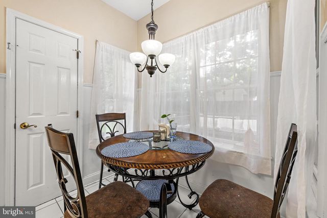 1016 BEACH LN, Manahawkin, NJ 08050