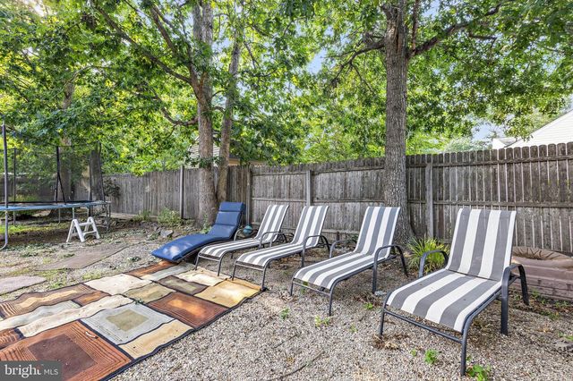 1016 BEACH LN, Manahawkin, NJ 08050