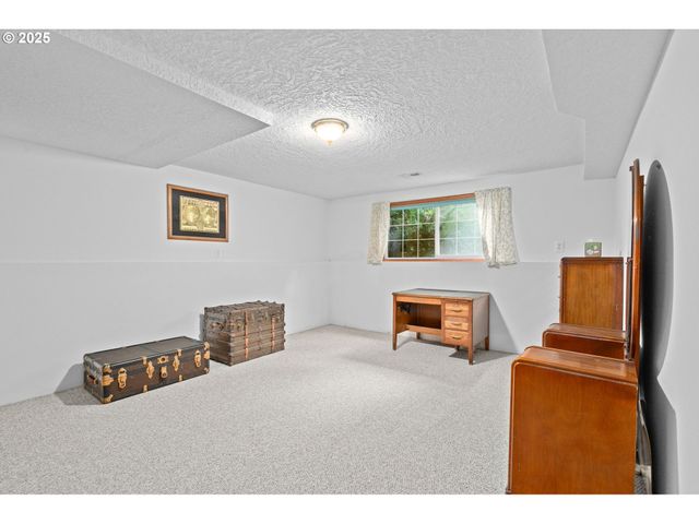 57232 CEDAR CREEK Rd, Scappoose, OR 97056