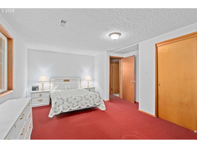 57232 CEDAR CREEK Rd, Scappoose, OR 97056