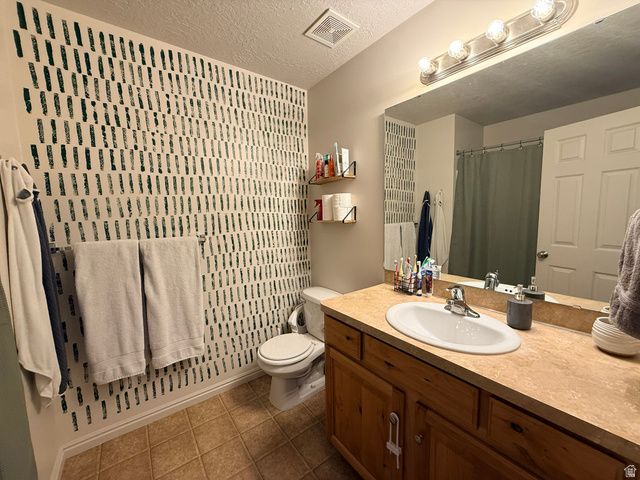 1241 E 6125 S, South Ogden, UT 84405