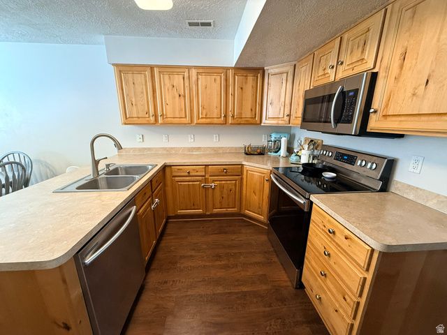 1241 E 6125 S, South Ogden, UT 84405